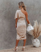 Jade | Vestido Midi Assimétrico Drapejado Feminino Ombro a Nu