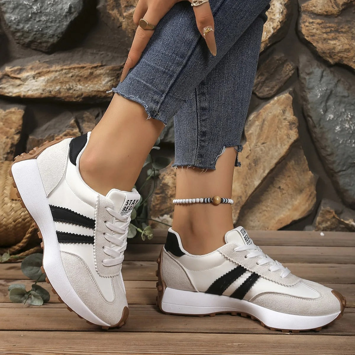 Anouk | Mulher Sneakers Plataforma Chunky Retro com Atacadores