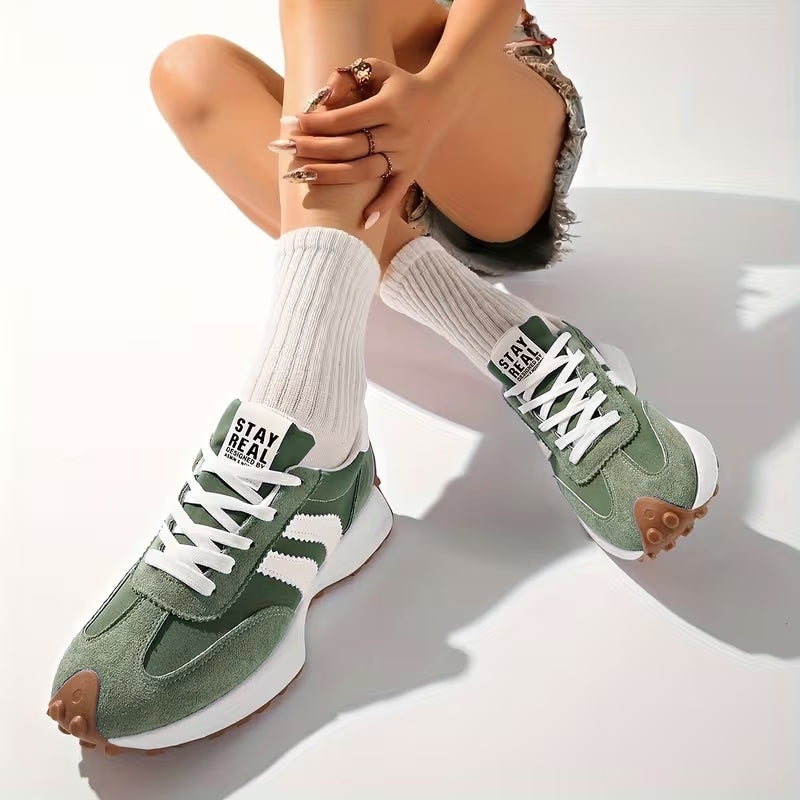 Wren | Sapatilhas Retro Femininas Estilo Camurça Perfil Baixo