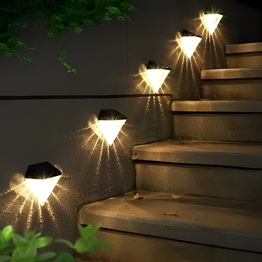 Cleo | Candeeiro Solar de Parede LED | Preto, Geométrico, À Prova de Água | 2 Unidades