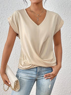 Gigi | Mulher Camiseta Decote Coração Manga Curta