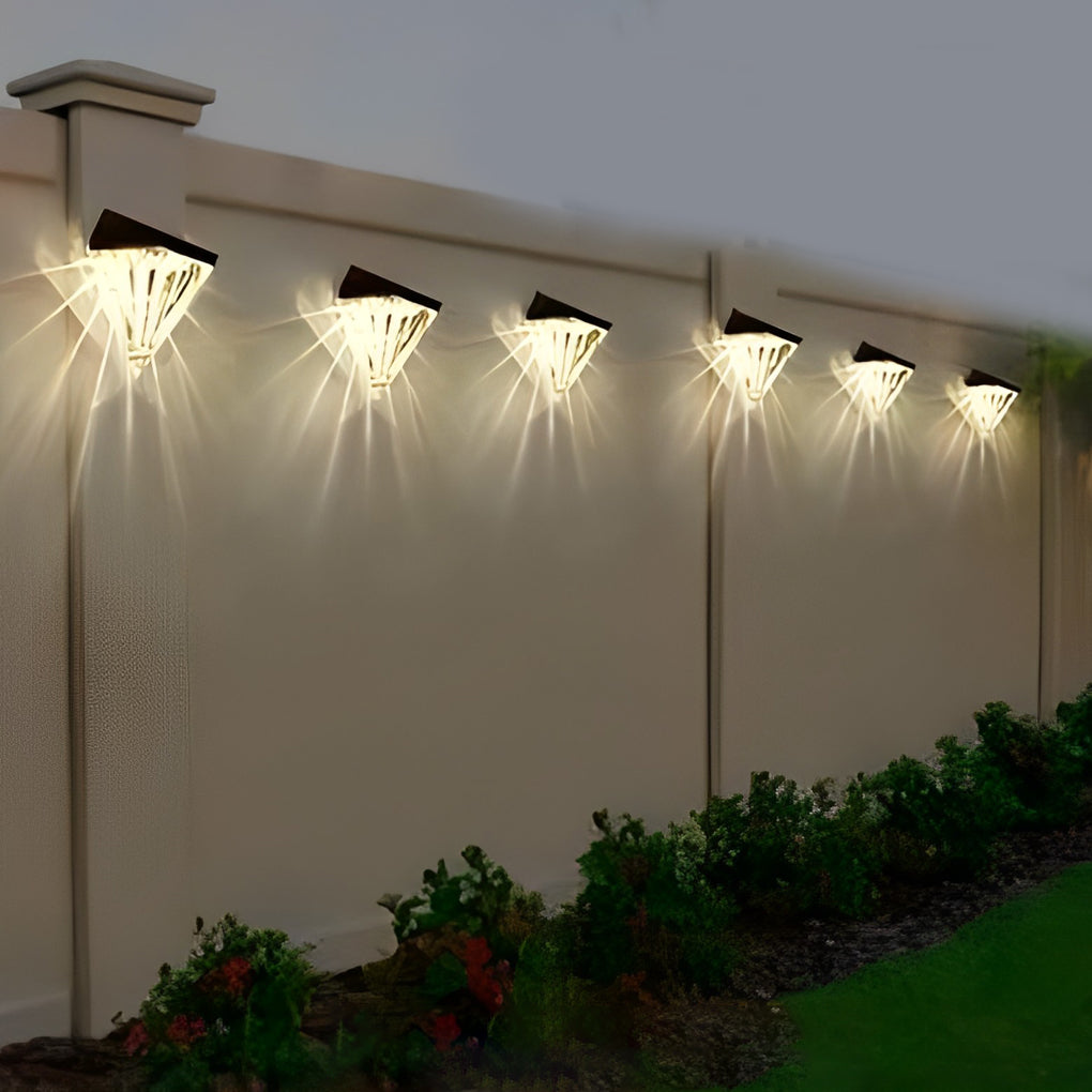 Cleo | Candeeiro Solar de Parede LED | Preto, Geométrico, À Prova de Água | 2 Unidades