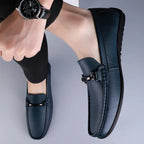 Mocassins em Couro Genuíno | Conforto Ortopédico, Detalhe Metálico | Elowen