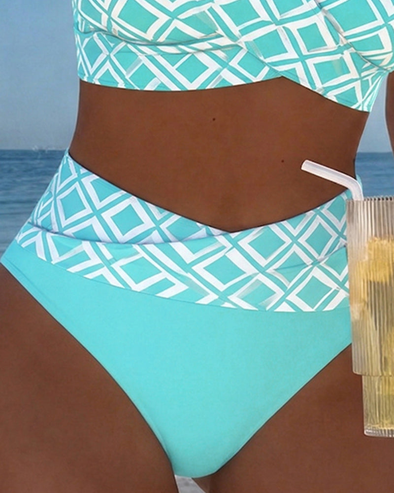 Bikini Feminino Xadrez Sem Aro Calcinha Alta