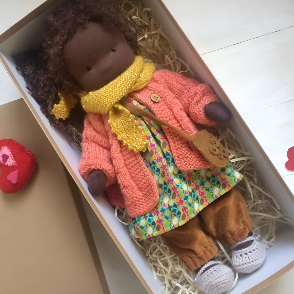 Ivy | Boneca Waldorf Artesanal Algodão Lã
