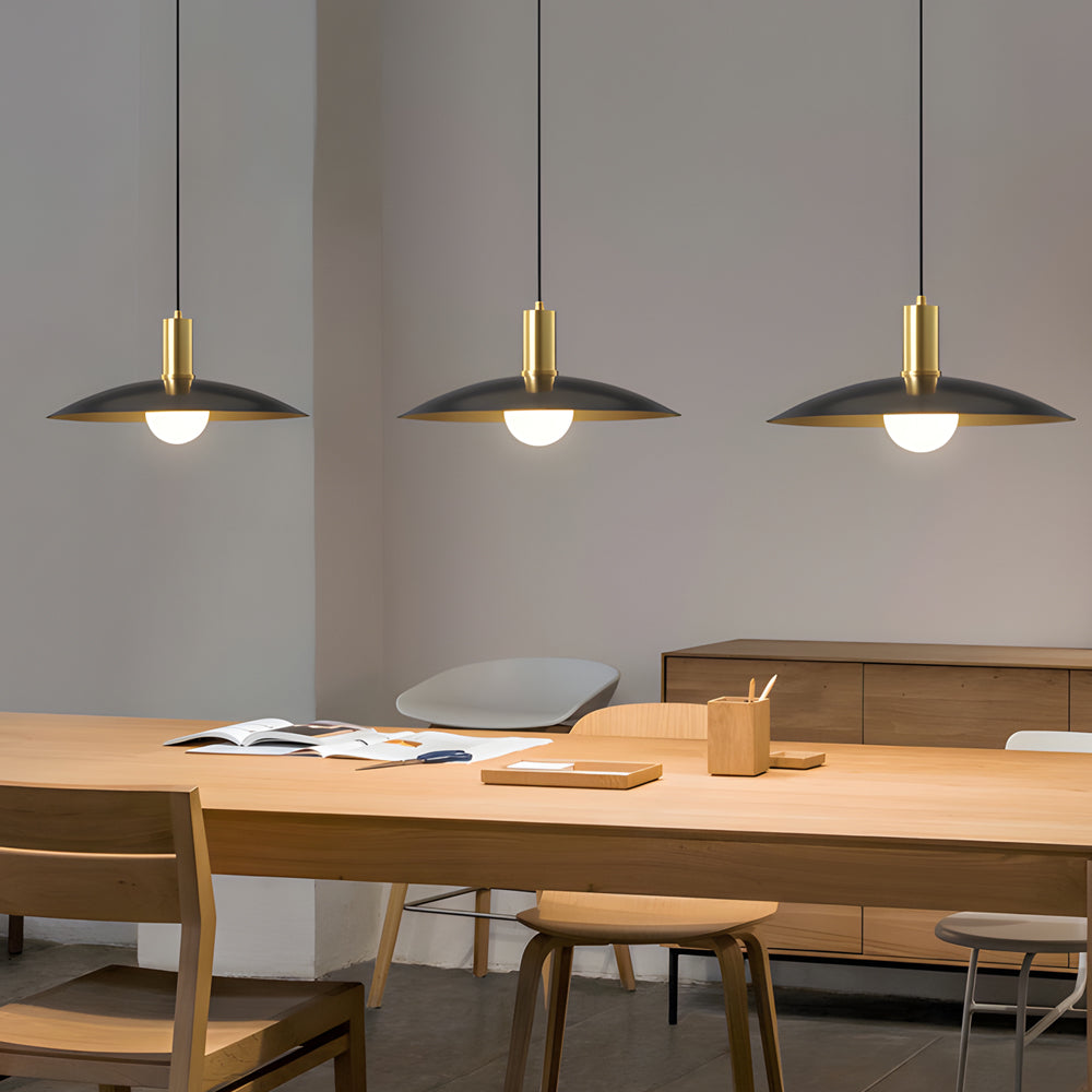 Candeeiro Suspenso de Latão | Mid-Century, 1 Luz, Vidro Leitoso | Calla