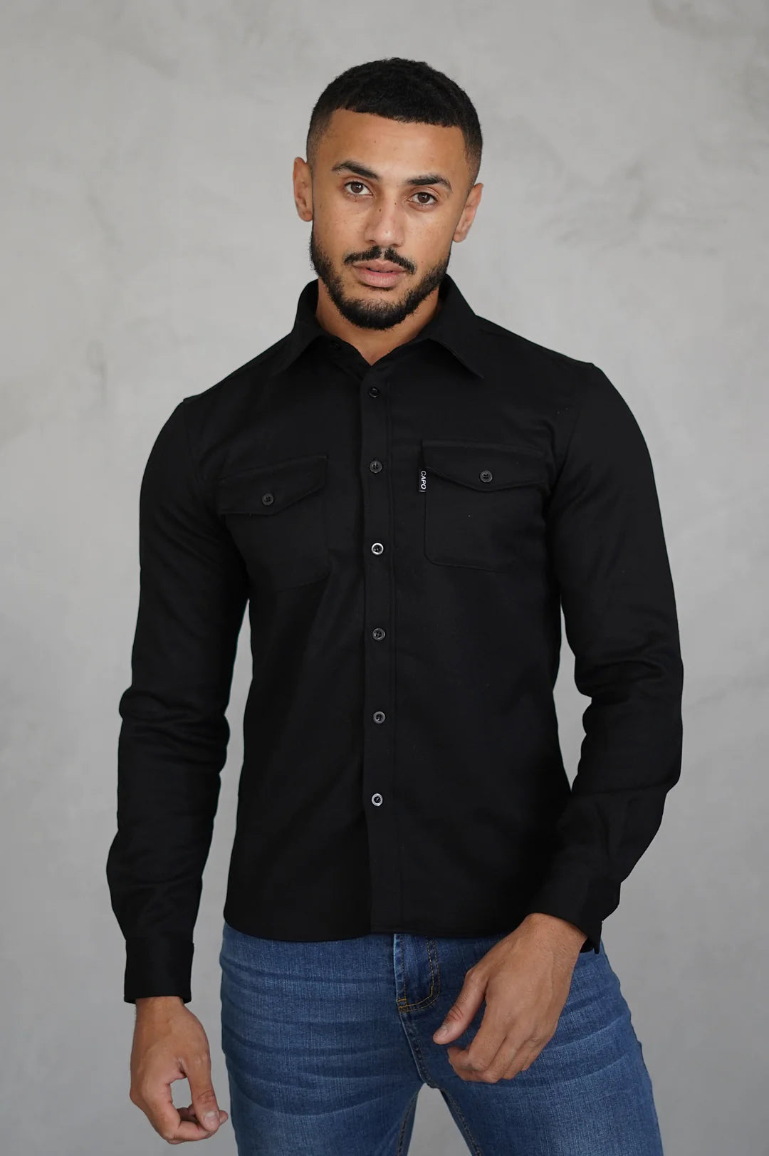 Iris | Camisa Masculina Manga Longa Bolsos no Peito