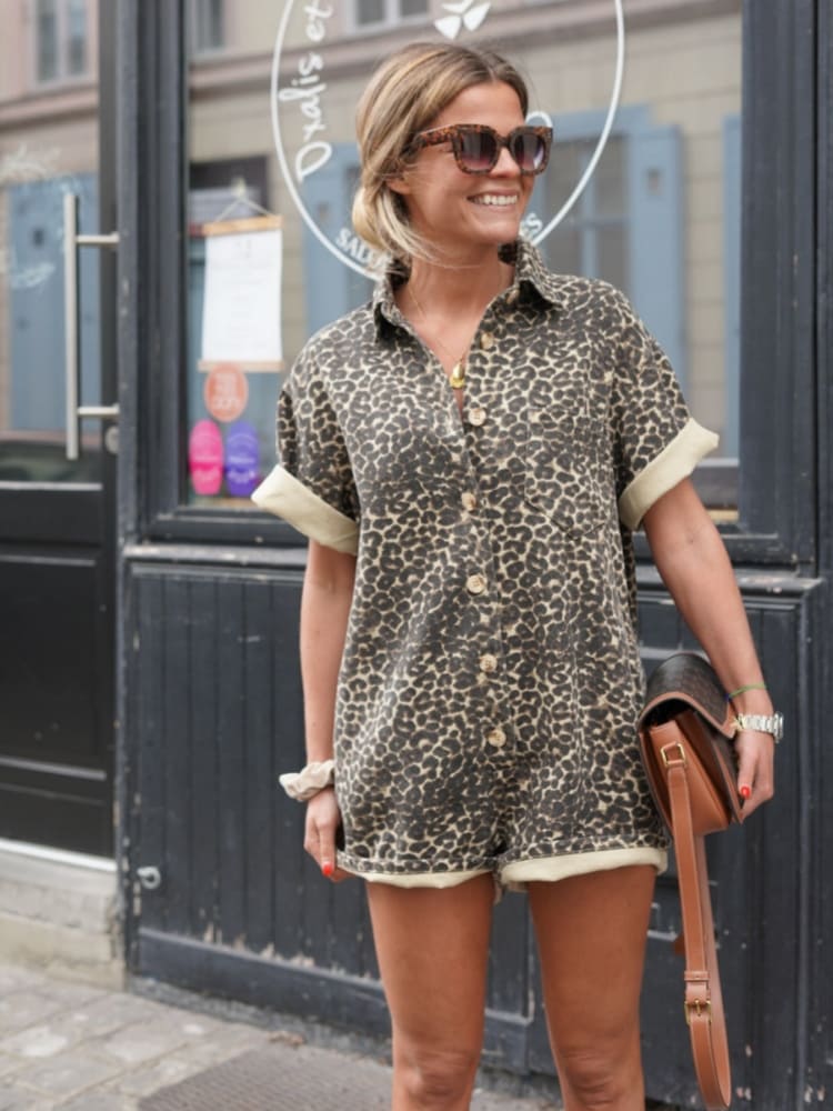Mulher Macacão Curto Estampado Animal Print Gola Camisa