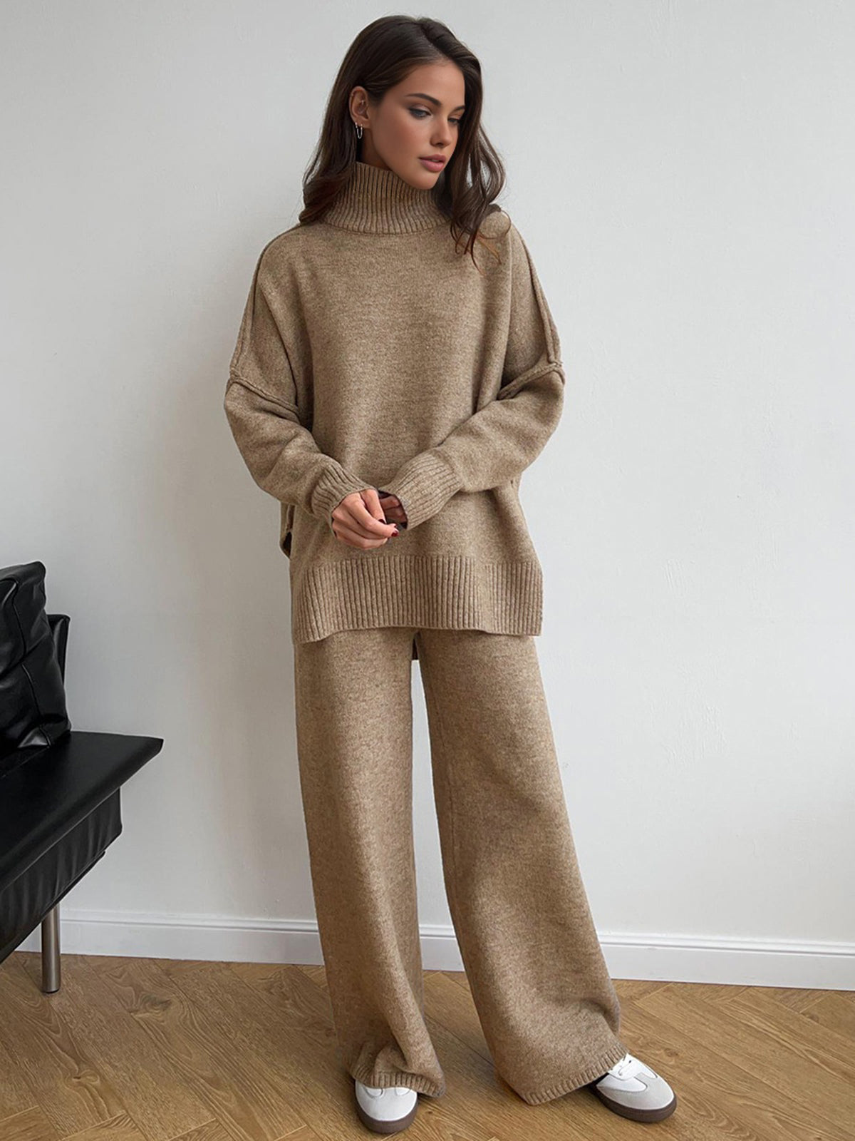 Nina | Conjunto Loungewear Feminino Malha Gola Alta Calça Larga