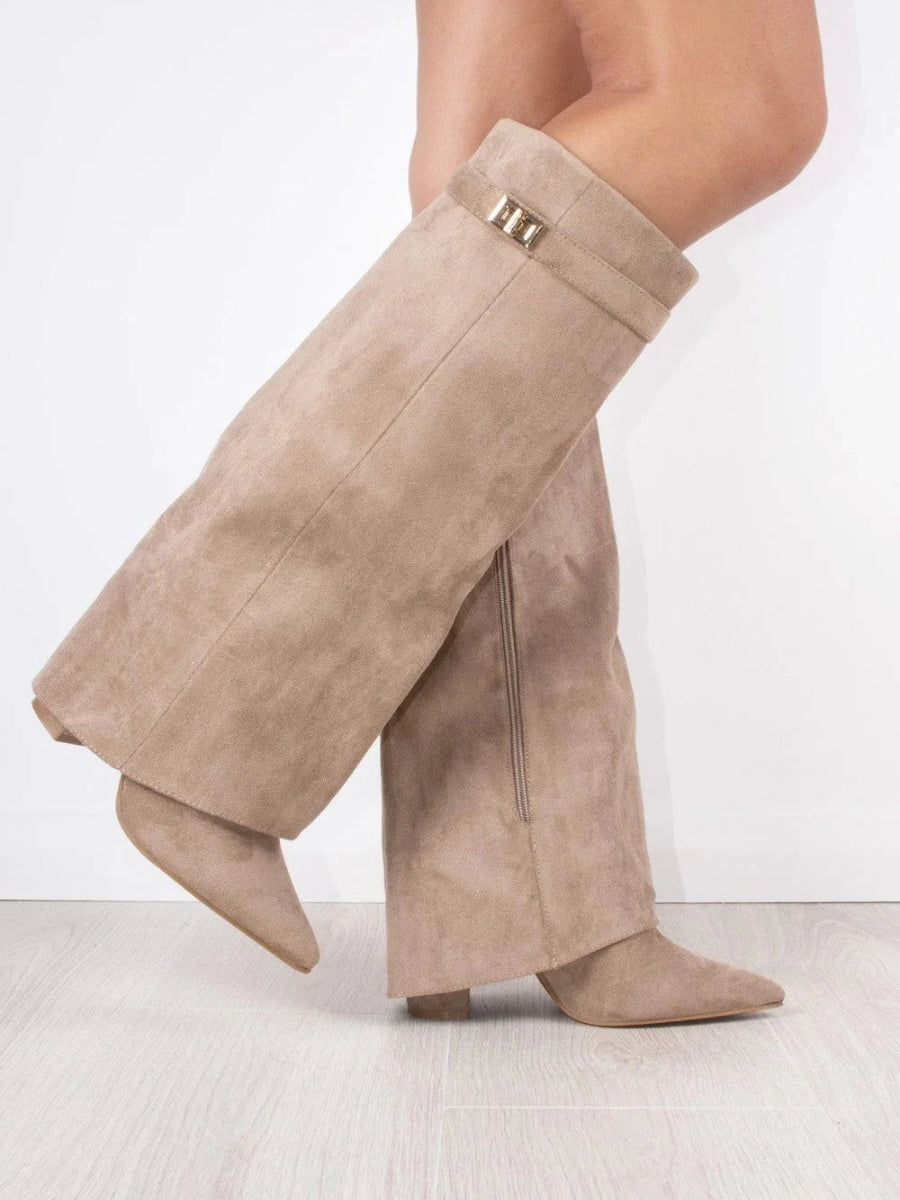 Botas Femininas Joelho Alto | Bico Fino e Salto | Camurça