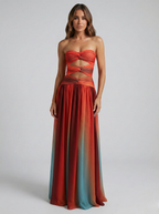 Vestido maxi tomara que caia com recortes vazados silhueta A-line