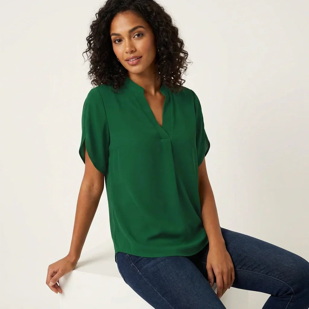 Nina | Blusa Feminina Decote V Manga Curta