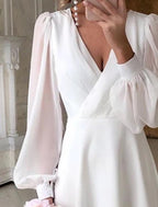 Esme | Vestido de Noiva Feminino Manga Longa Fluido Decote V