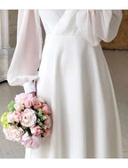 Esme | Vestido de Noiva Feminino Manga Longa Fluido Decote V