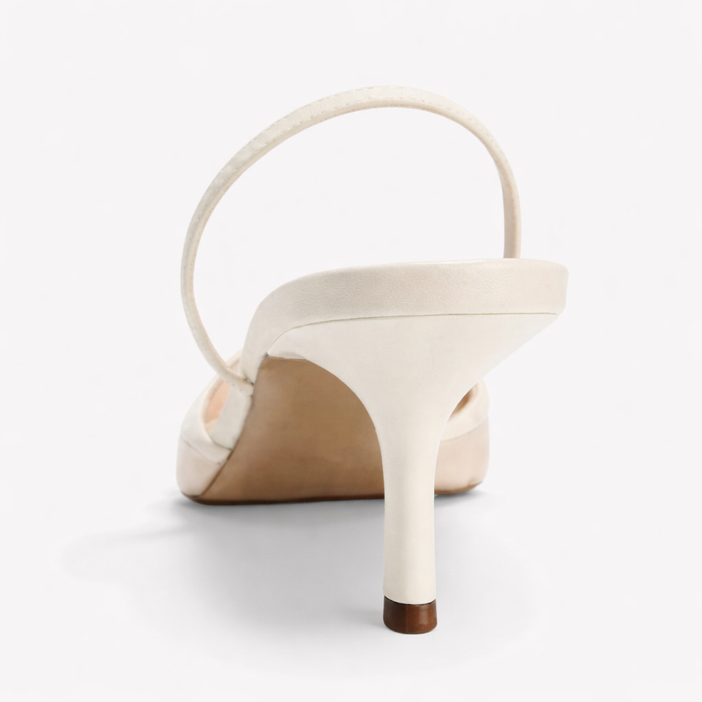 Mira | Mulher Scarpin Mule Bordado Floral Bico Fino