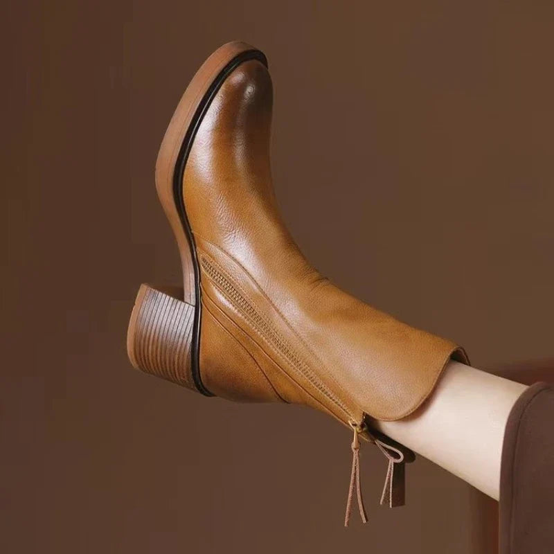 Botins de Salto Alto com Fecho de Correr