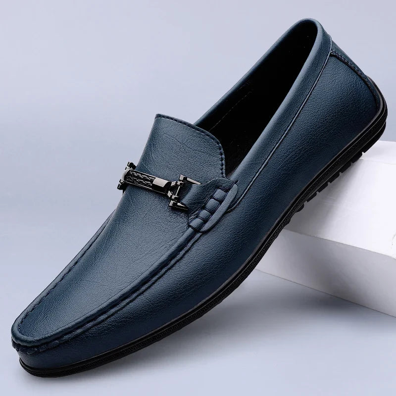 Mocassins em Couro Genuíno | Conforto Ortopédico, Detalhe Metálico | Elowen
