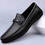 Mocassins em Couro Genuíno | Conforto Ortopédico, Detalhe Metálico | Elowen