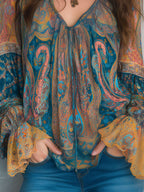 Soraya | Blusa Feminina Estampada Paisley Decote V Mangas Longas