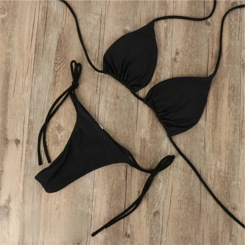 Biquíni feminino microperfurado para um bronzeado uniforme