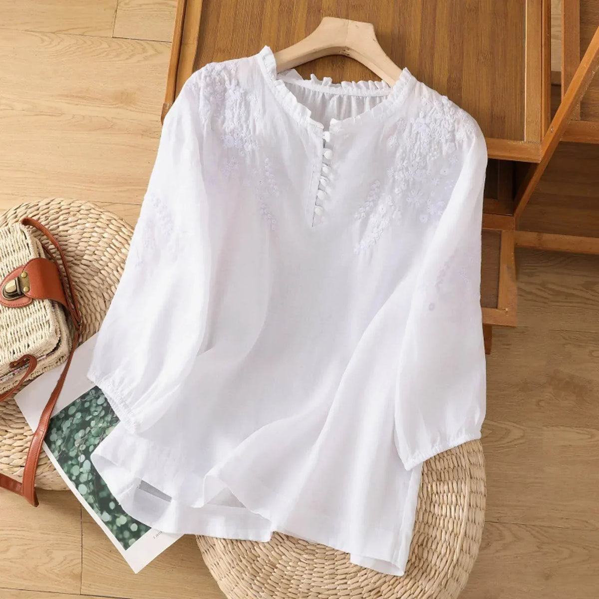 Sabine | Blusa Feminina Bordada Relaxed