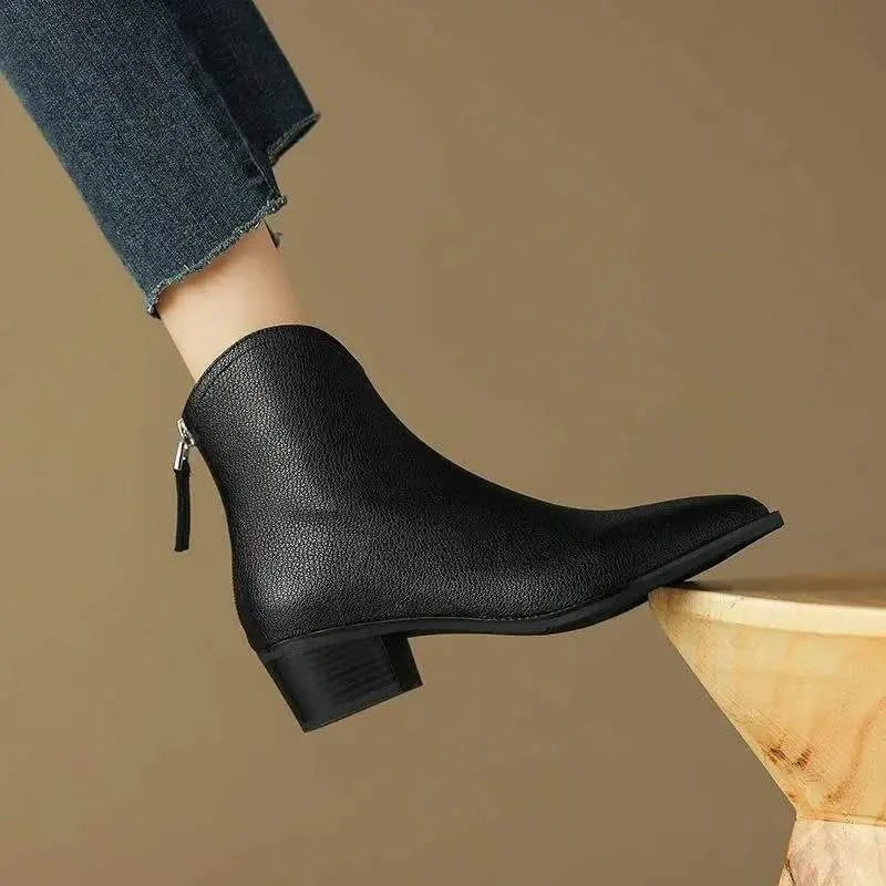 Vianne | Botas Femininas Couro Vegano Bico Fino Tornozelo