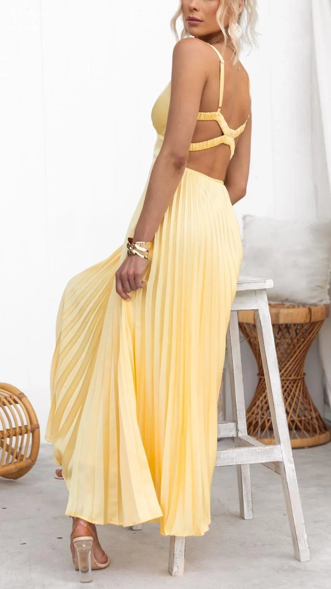 Solveig | Vestido Maxi Plissado Decote em V