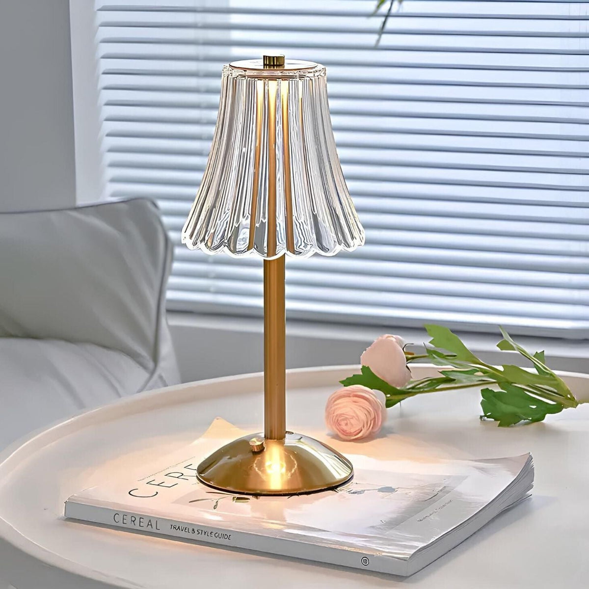 Candeeiro de Mesa LED | Design Cristal Dourado, Sem Fios, Regulável | Marlowe