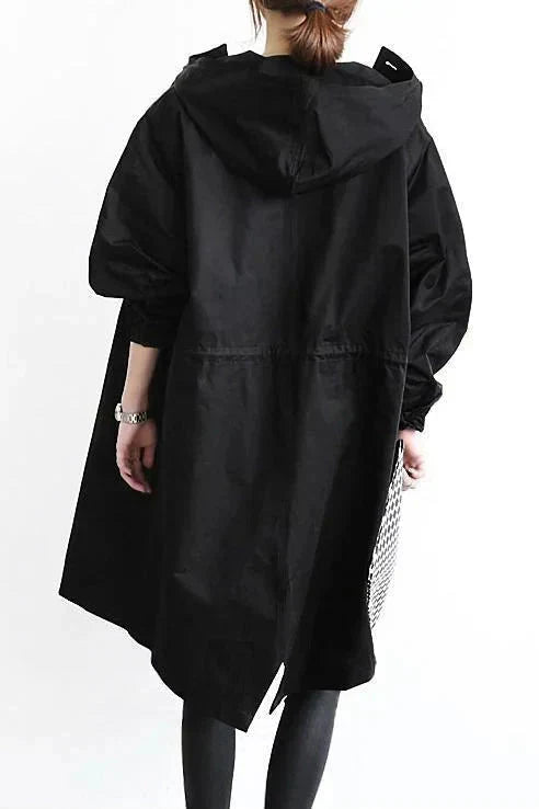 Mulher Impermeável com Capuz Oversize