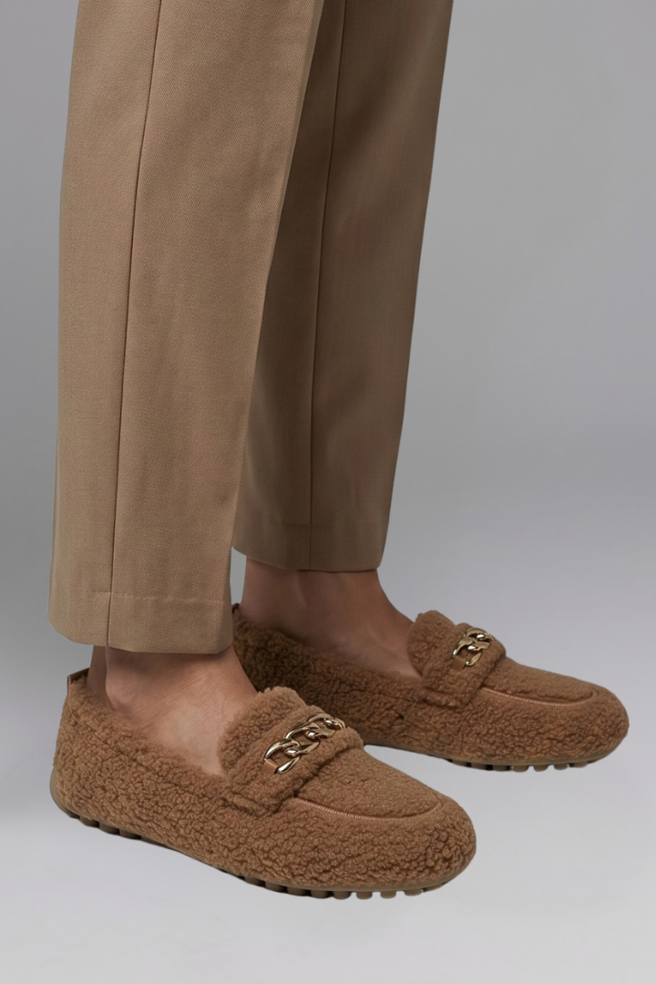 Cora | Mocassins Femininos Forro Polar Slip On Corrente