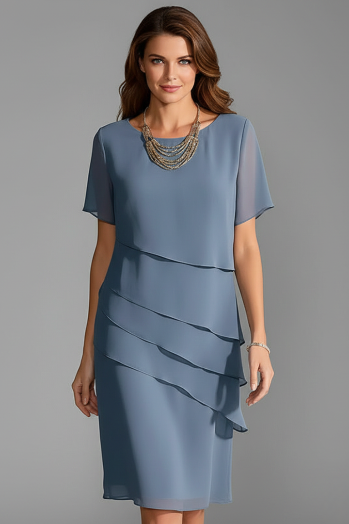 Marlowe | Vestido Feminino Manga Curta Painel Frontal em Camadas