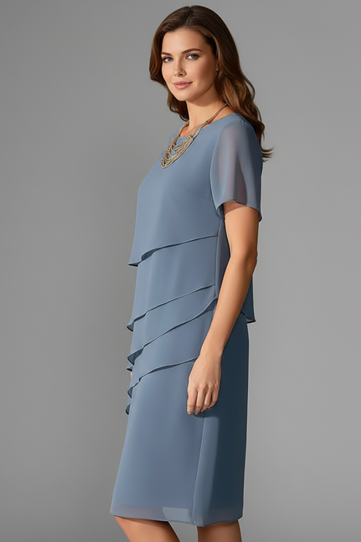 Marlowe | Vestido Feminino Manga Curta Painel Frontal em Camadas