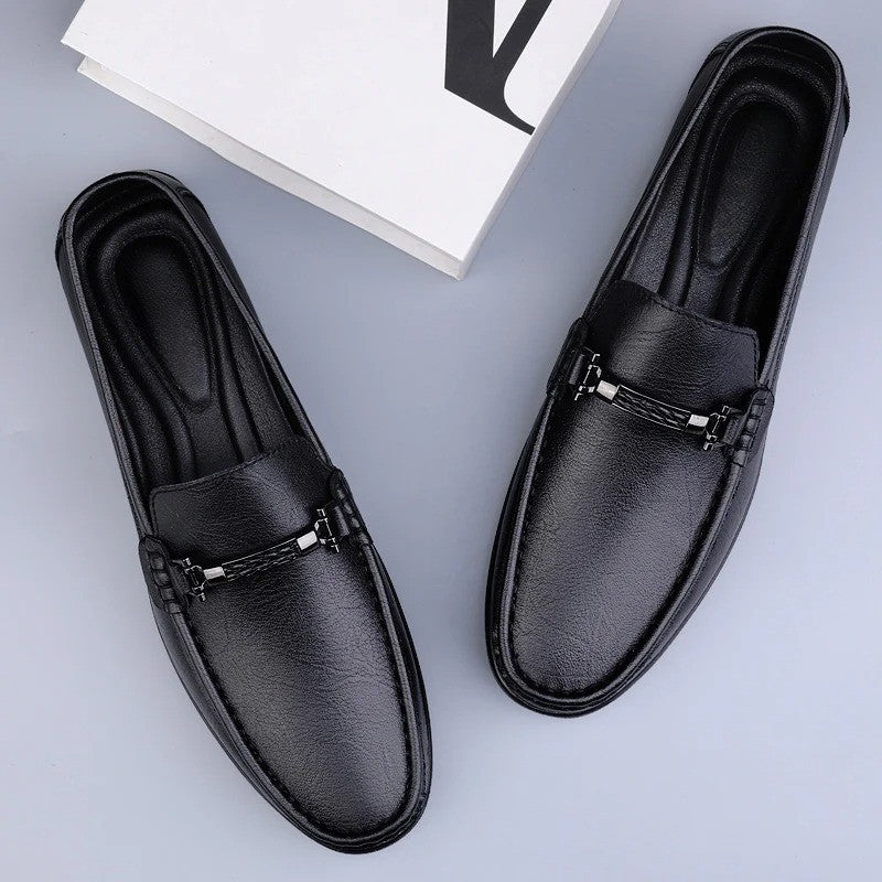 Mocassins em Couro Genuíno | Conforto Ortopédico, Detalhe Metálico | Elowen