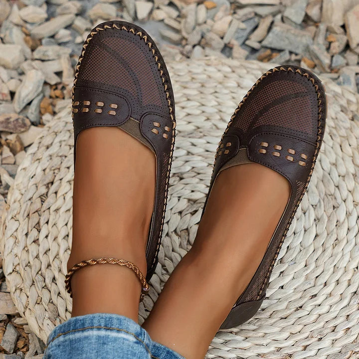 Halcyon | Mulheres Loafers Slip On Perfurados Confortáveis