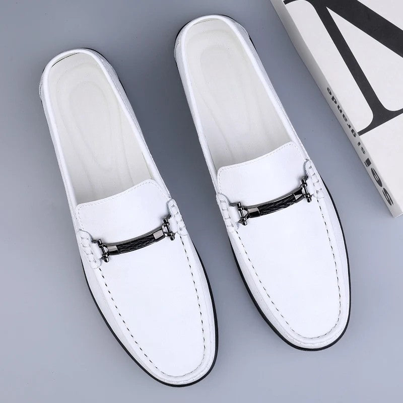 Mocassins em Couro Genuíno | Conforto Ortopédico, Detalhe Metálico | Elowen