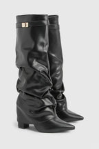 Botas Slouch Femininas | Bico Pontiagudo e Salto Baixo