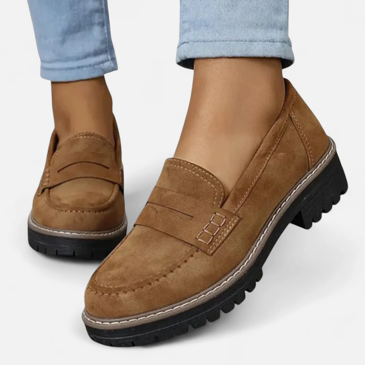 Mocassins femininos ortopédicos com salto baixo e biqueira arredondada