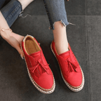 Mulher Ténis Slip-On Perfurado com Borla