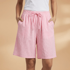 Shorts feminino algodão relaxed fit com cós elástico e cordão regulável