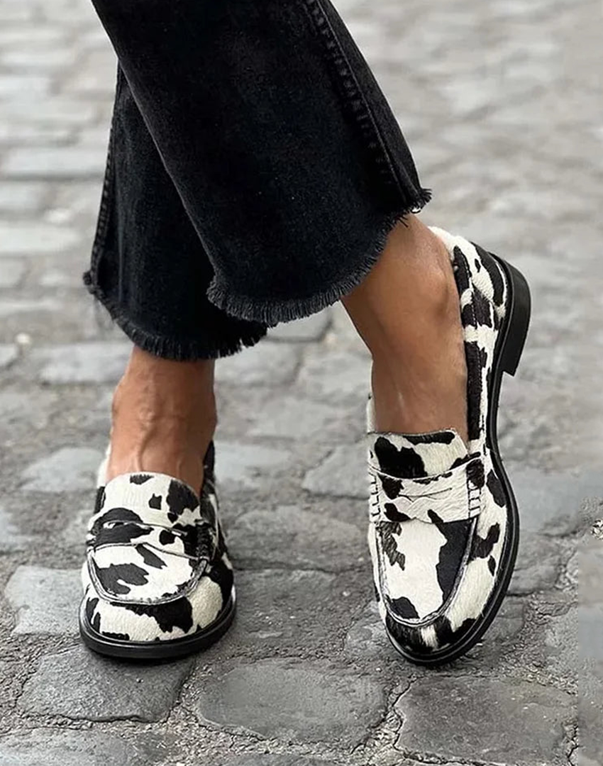 Valentina | Mocassins Femininos Estampa Animal Print Bico Redondo