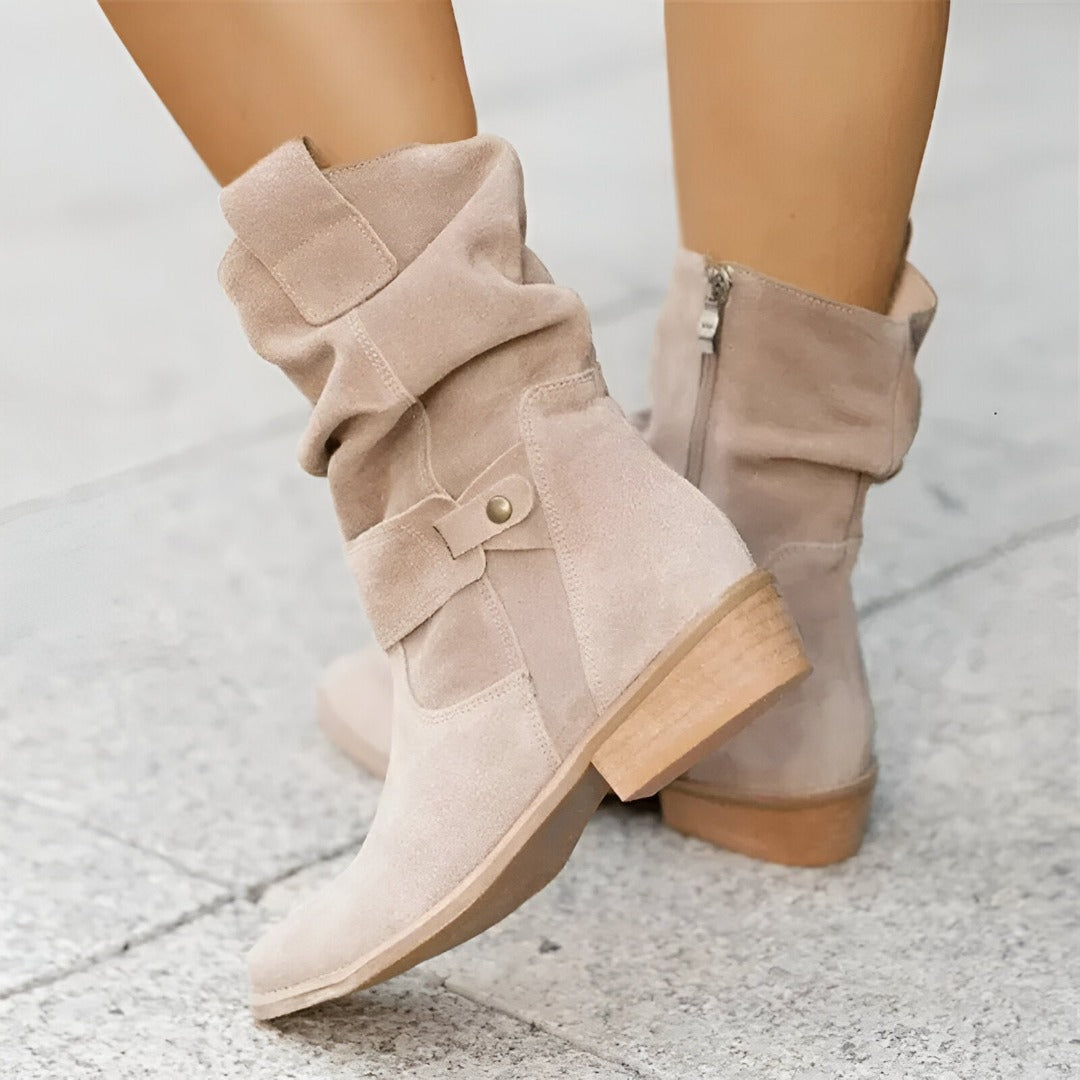 Zinnia | Botas Femininas Bico Redondo Salto Baixo Palmilha Macia