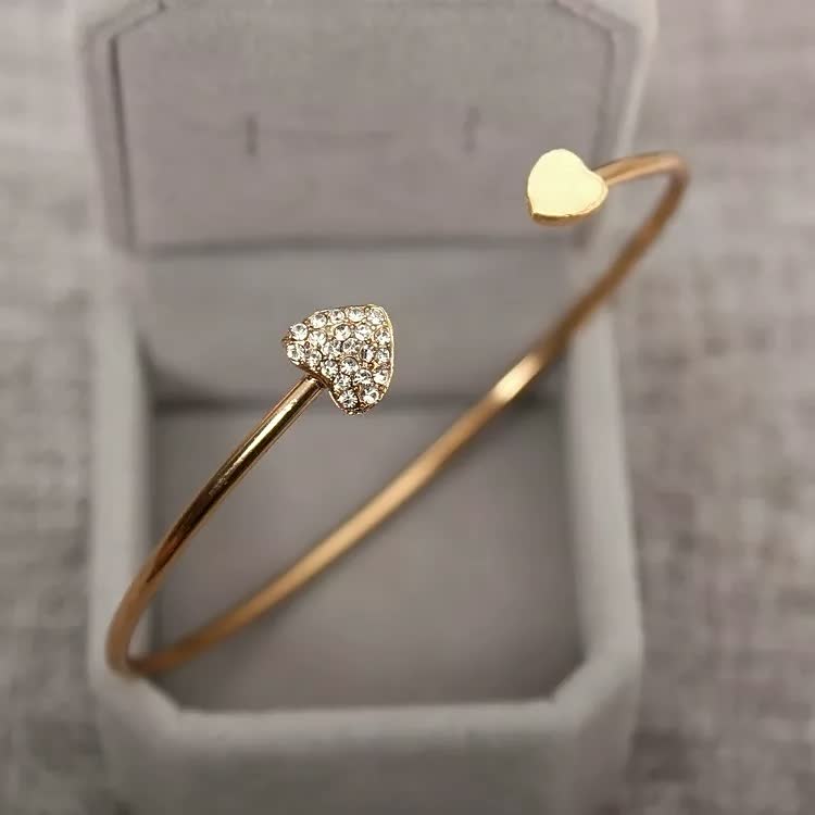 Wren | Pulseira Feminina | Design Elegante e Simples | Dourado, Prateado