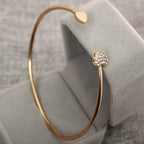 Wren | Pulseira Feminina | Design Elegante e Simples | Dourado, Prateado