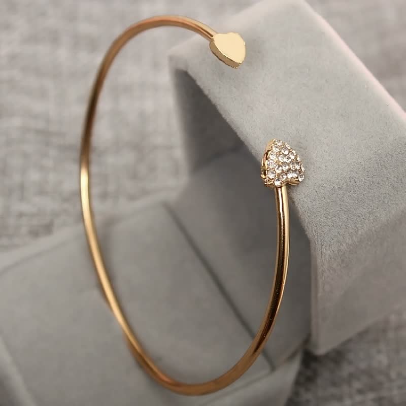 Wren | Pulseira Feminina | Design Elegante e Simples | Dourado, Prateado